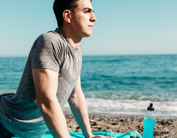 Salud Prostática en Verano: claves para proteger la próstata durante los meses de calor